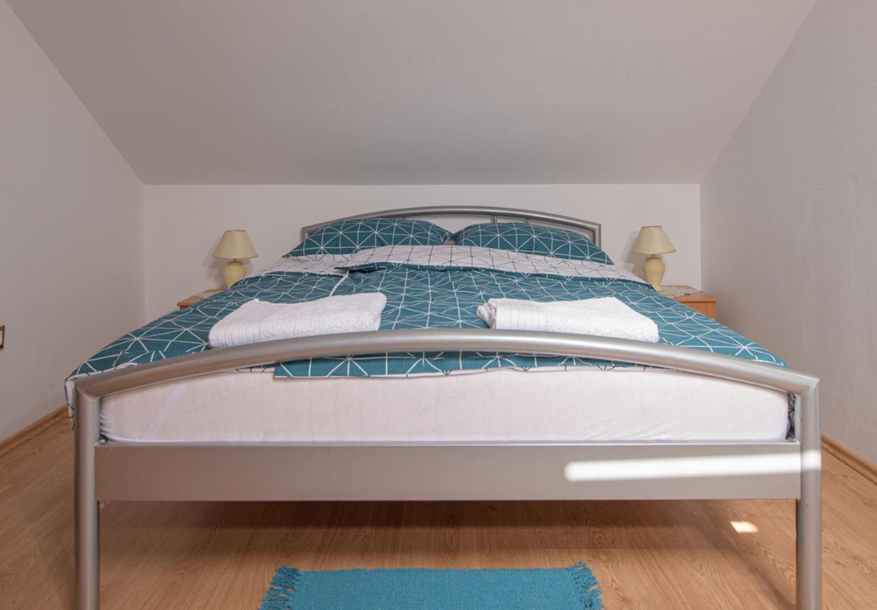 Apartmani Tena Selce Esterno foto