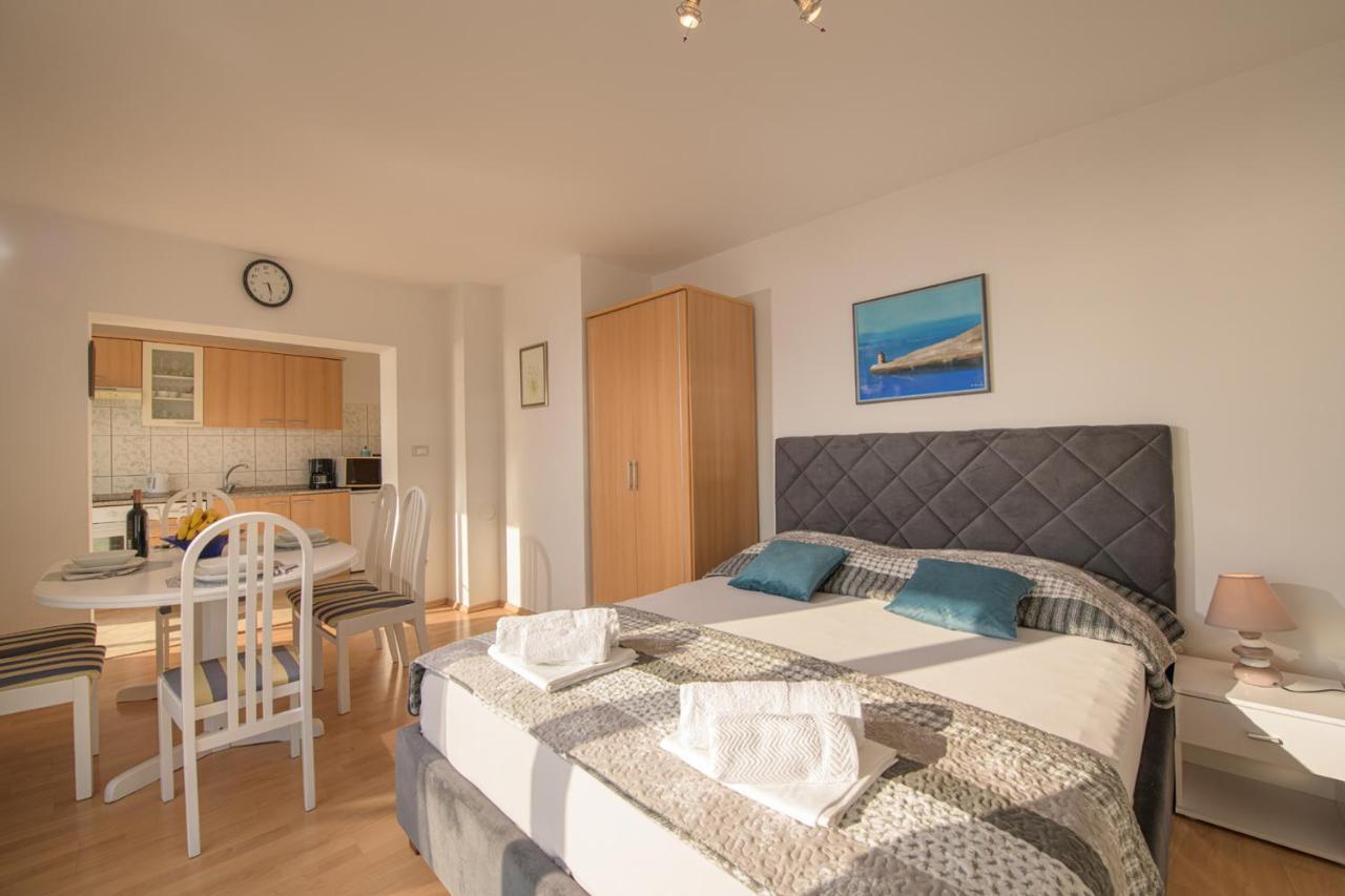 Apartmani Tena Selce Esterno foto