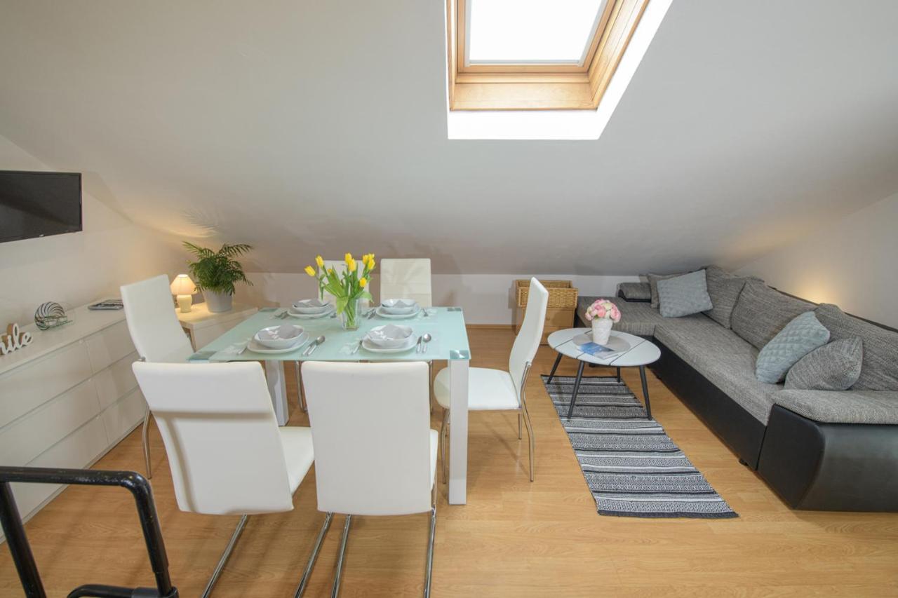 Apartmani Tena Selce Esterno foto